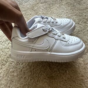 Nike Toddler Air Force 1’s White Sneakers